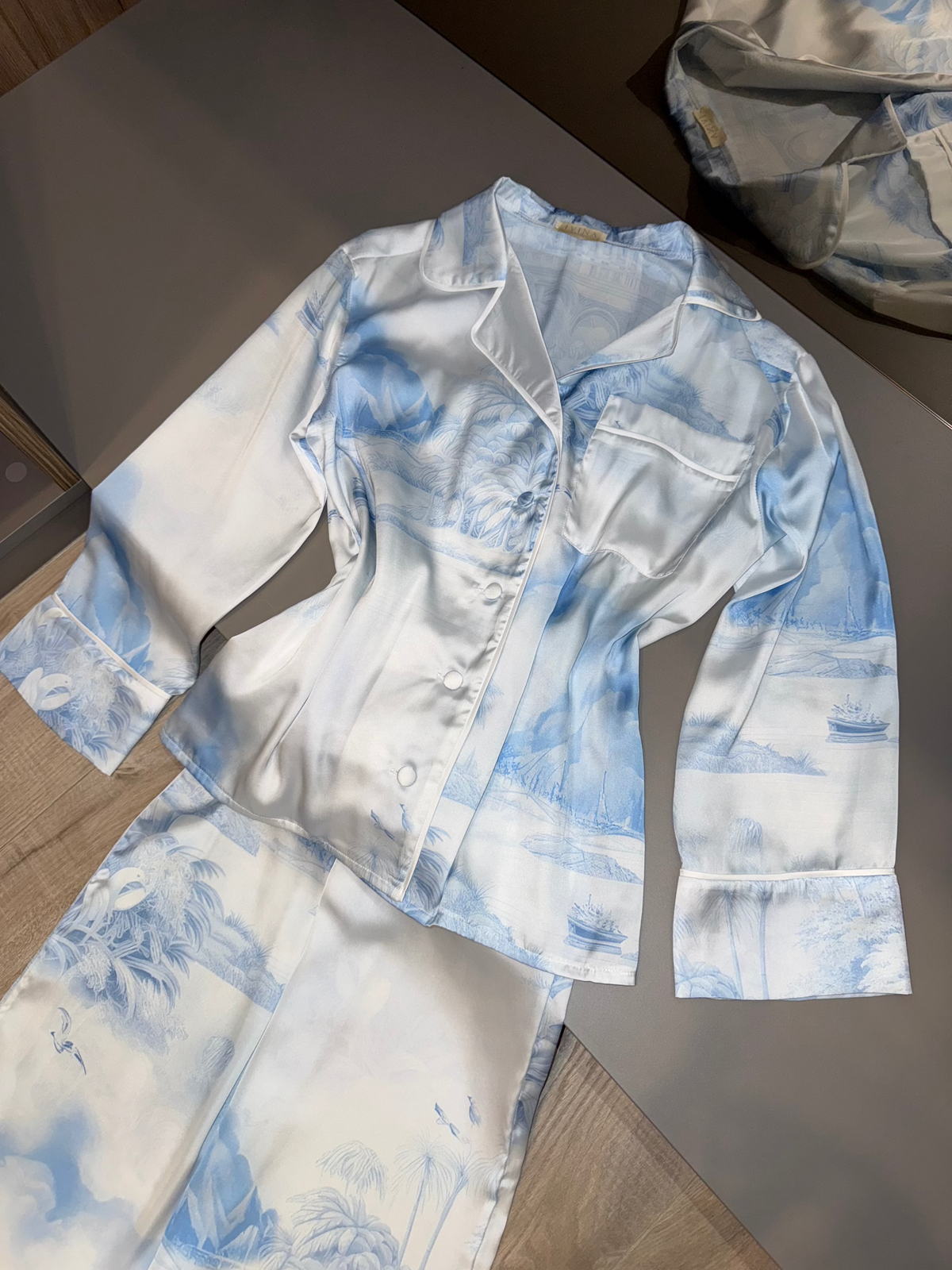 ORIANA Set in Blue