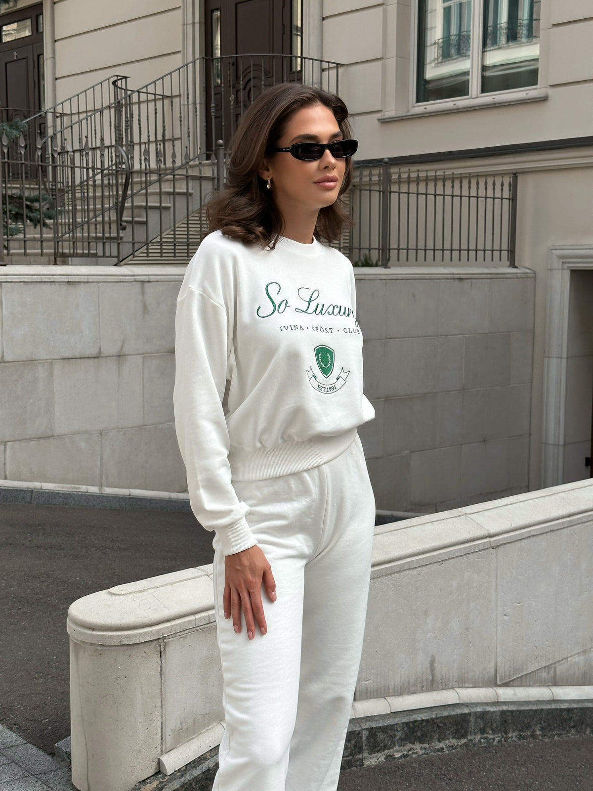 COLLEGE Sport Suit in White with Green Embroidery