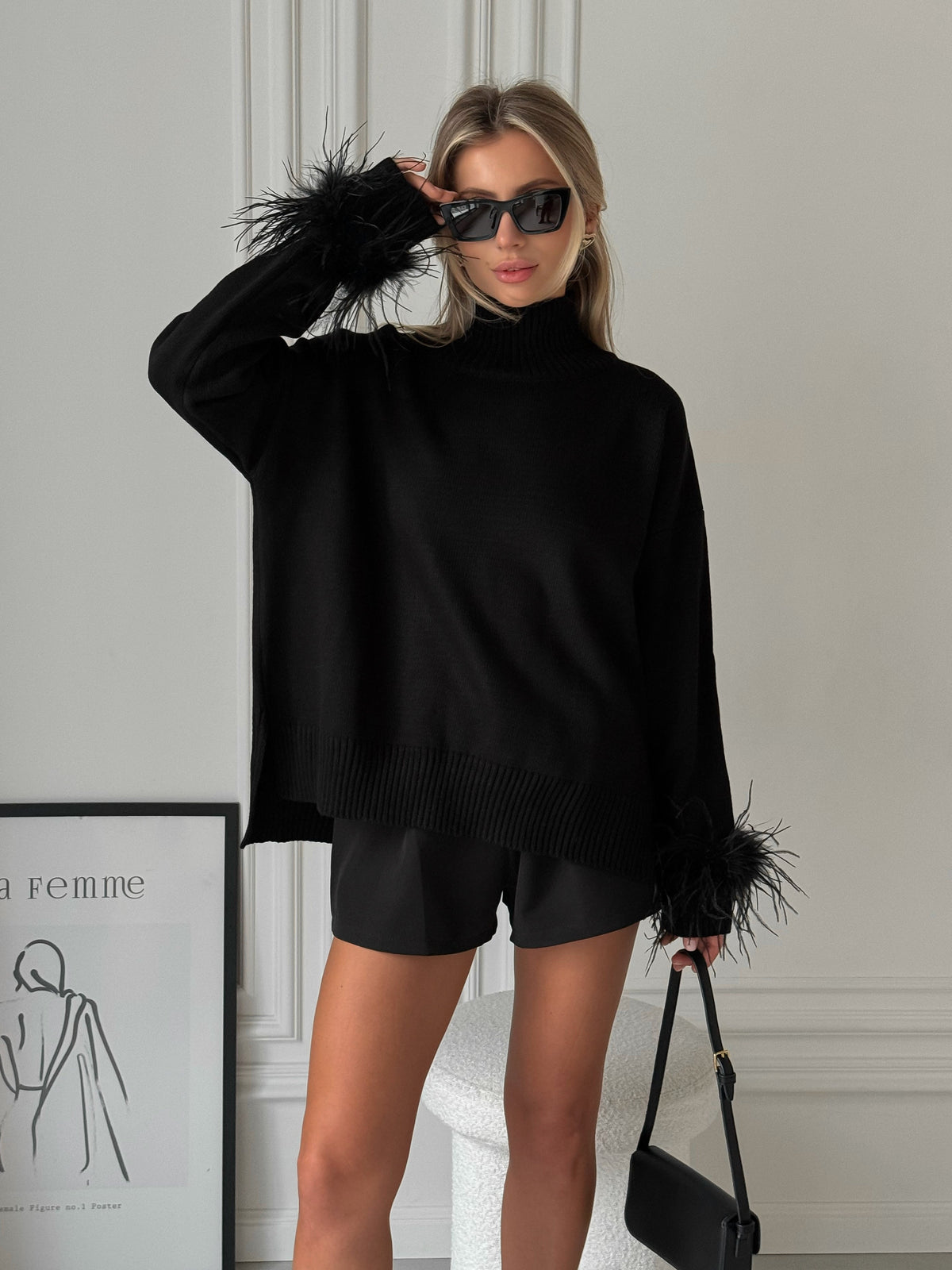 LOU Sweater in Black