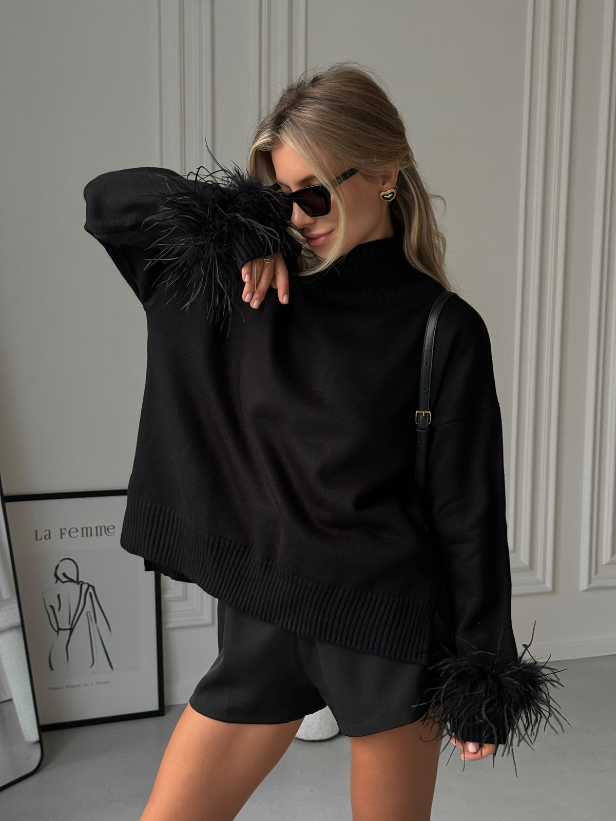 LOU Sweater in Black