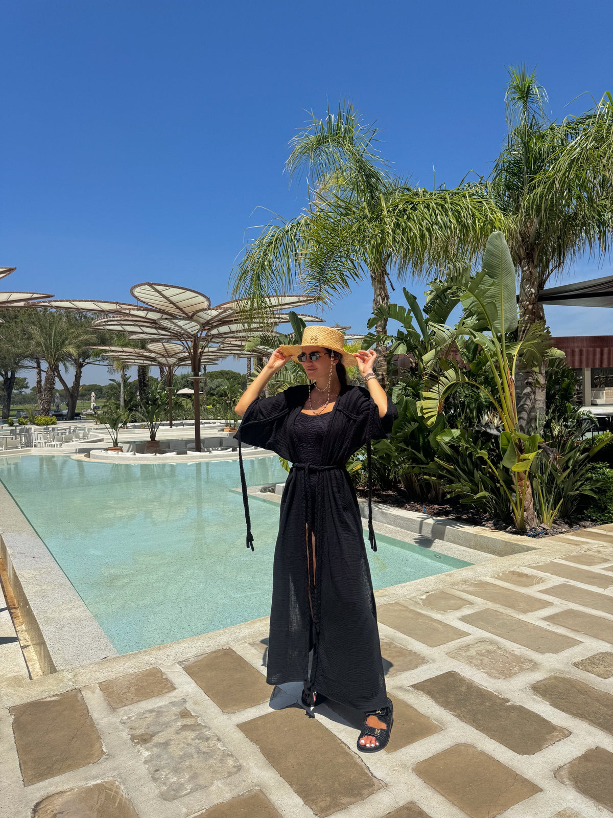AFRODITA Beach Robe in Black