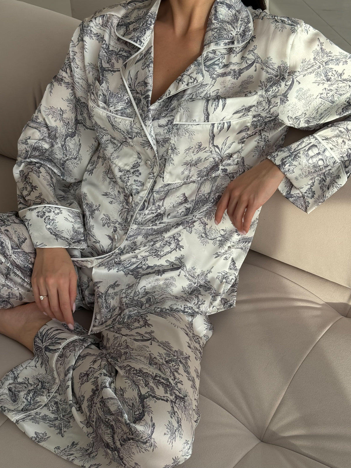 JARDIN Set in Grey