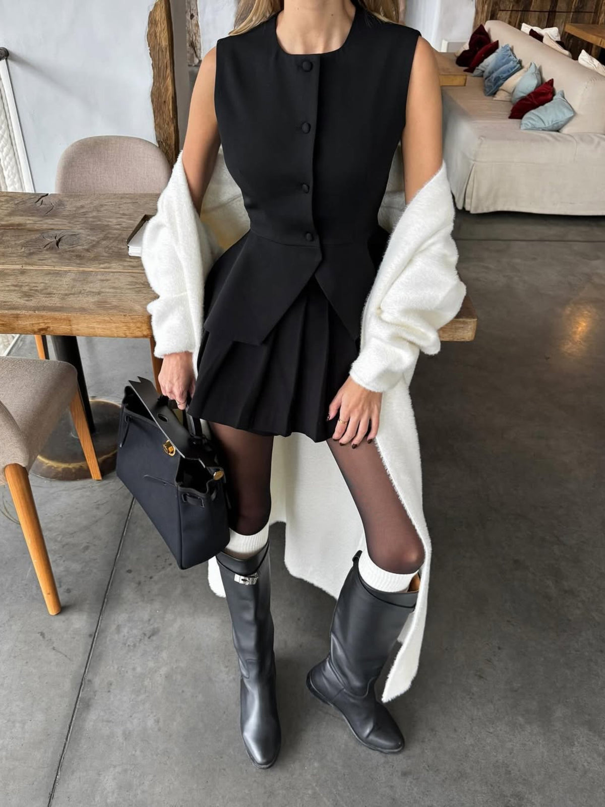 JULIA Vest in Black