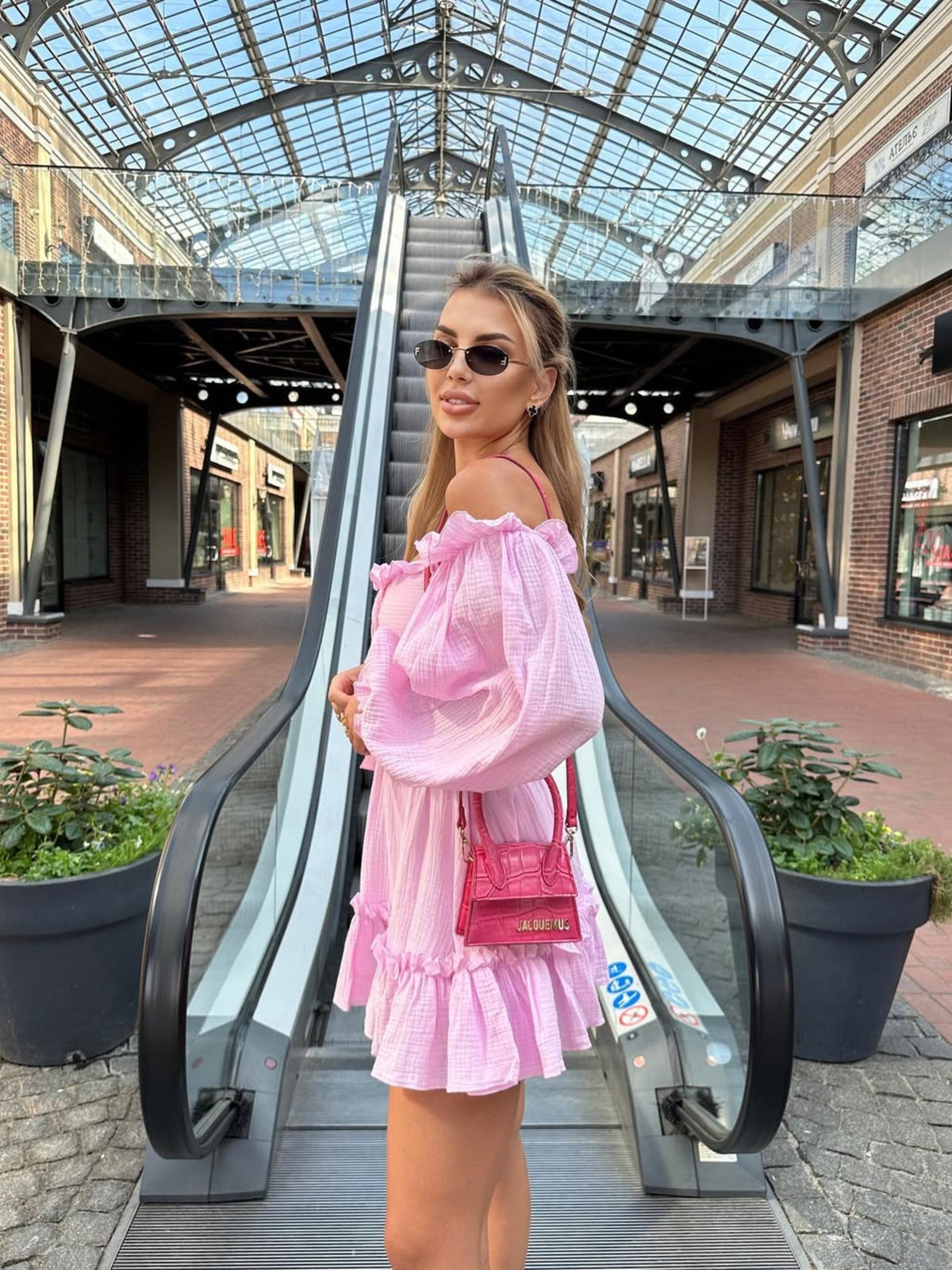 SUE Dress in Pink